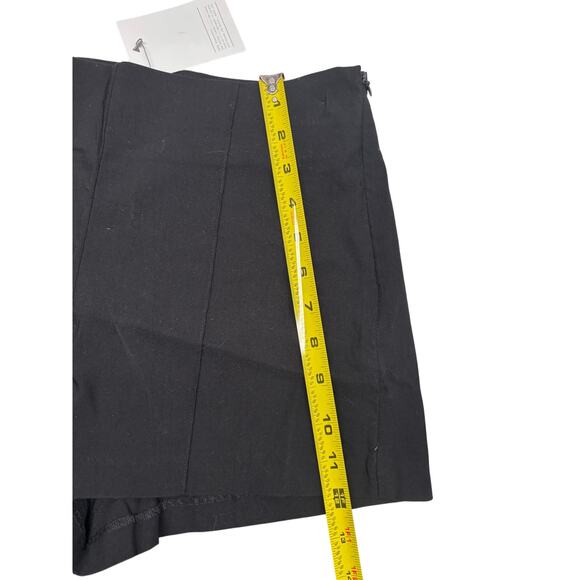 ASOS Black Zip Up High Waisted Shorts - NWT - Size 6 Petite - Picture 6 of 6